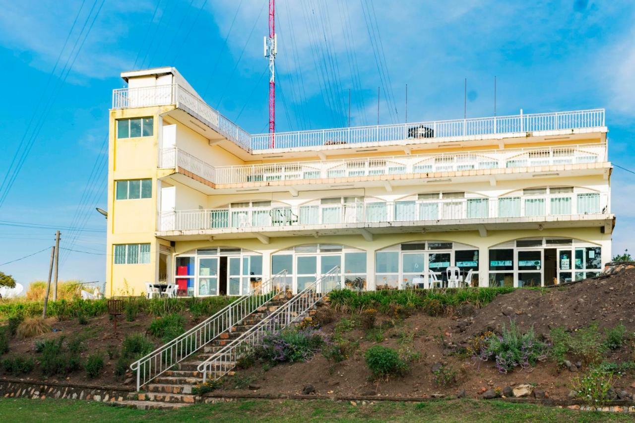 Sunrise Apartments Hotel Fort Portal Exteriér fotografie